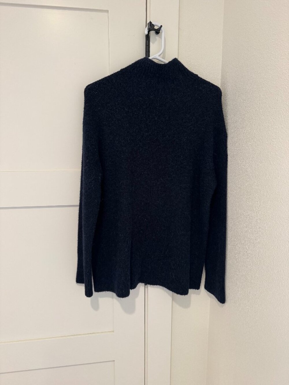 Vince Mock Neck Long Sleeve Side Slit Fisherman Sweater, Size Medium, Navy